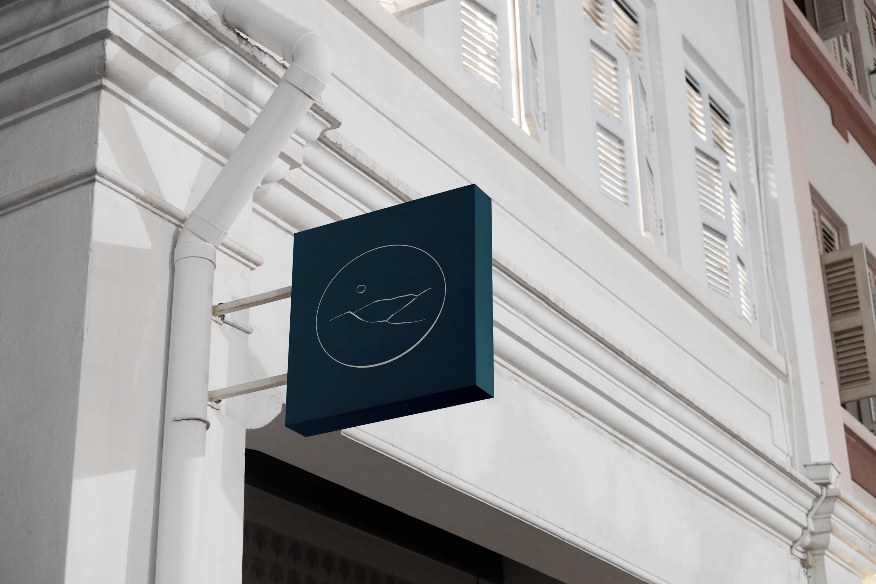 Quevedo Estudio — rótulo